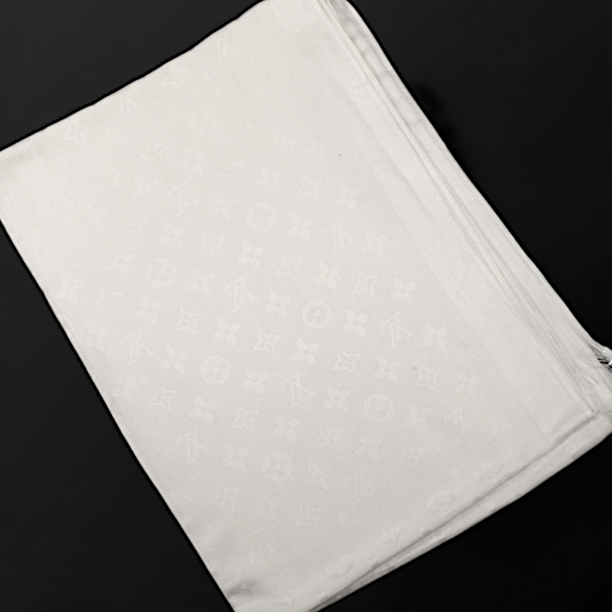 LV Stole-White - Image 2