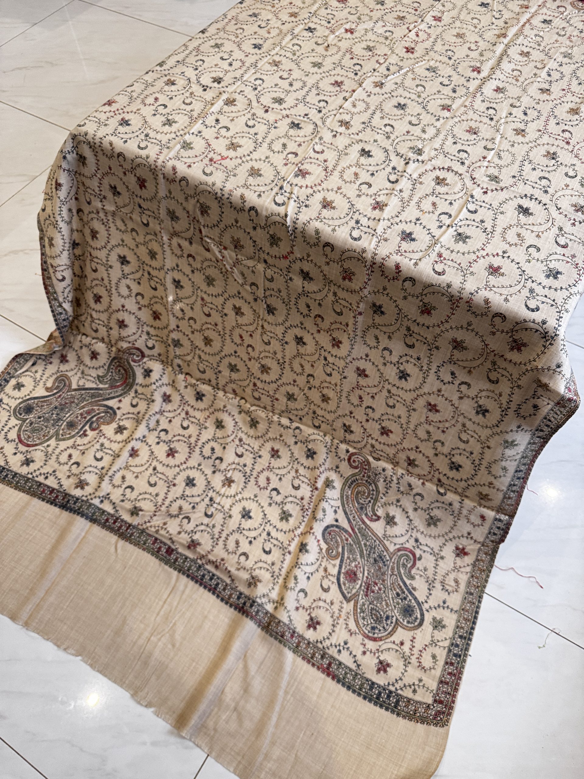 Ivory Grace – Fully Embroidered Pashmina Shawl in Light Beige (2.5 Yards) - Image 2
