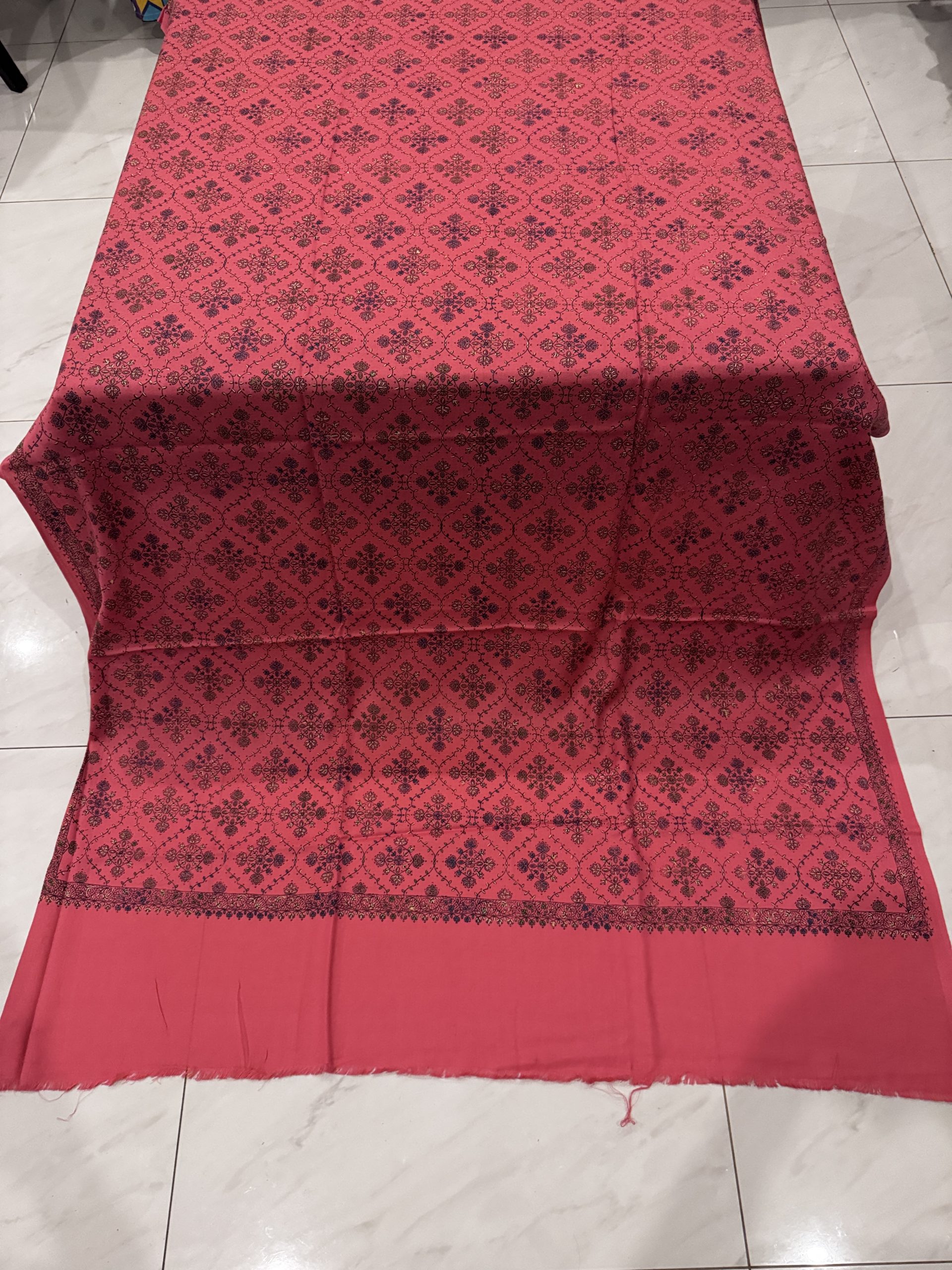 Raniya – Shocking Pink Embroidered Pashmina Shawl (2.5 Yards) - Image 2