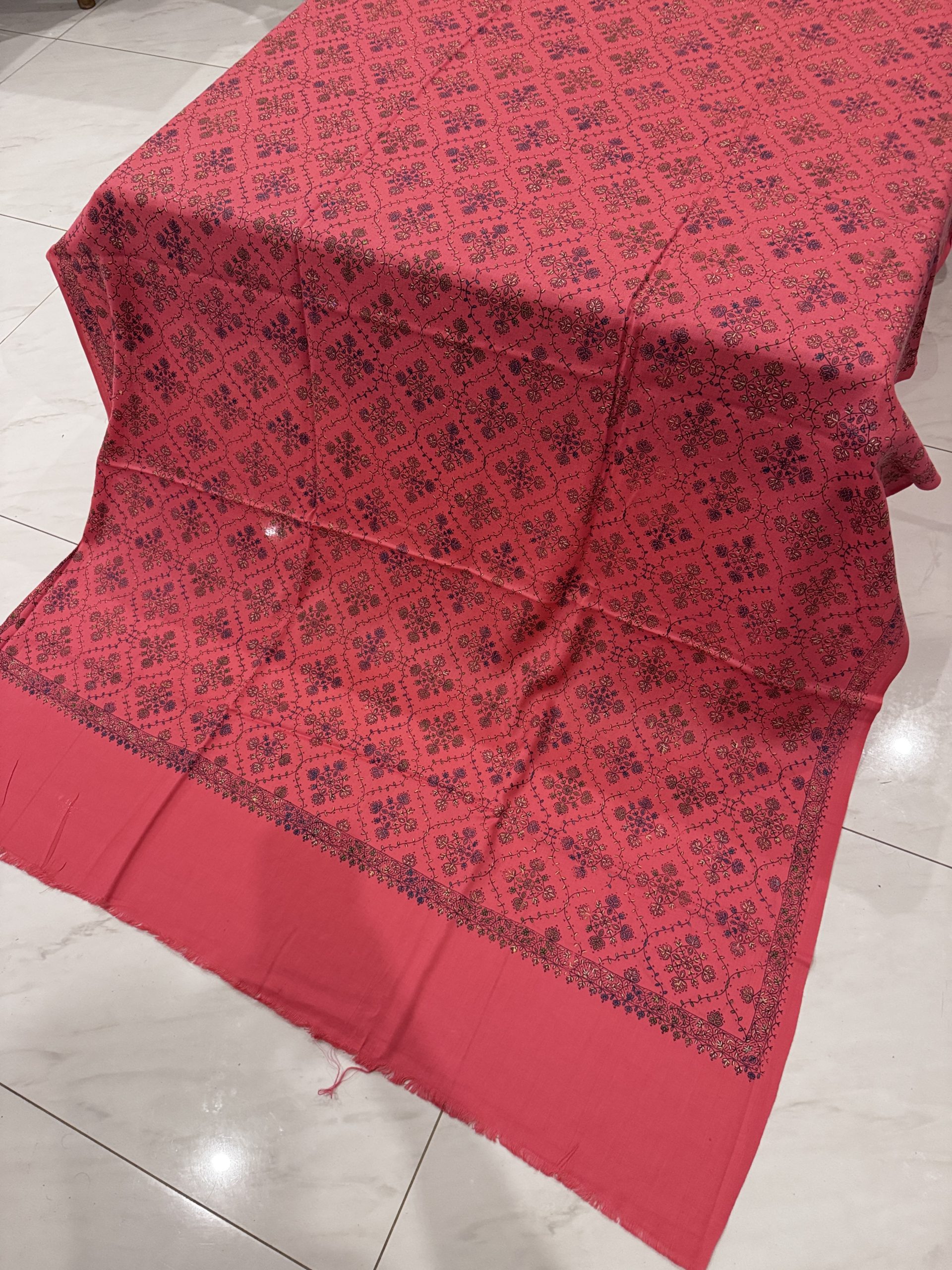Raniya – Shocking Pink Embroidered Pashmina Shawl (2.5 Yards) - Image 3