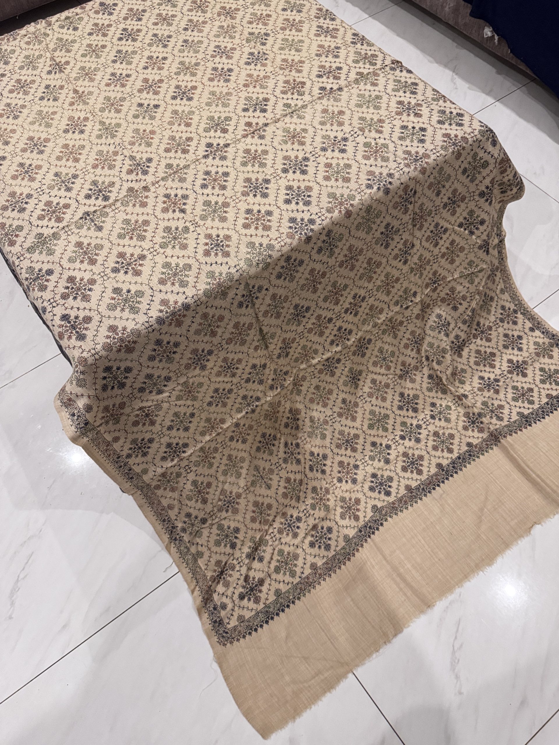Mahveen – Beige Embroidered Pashmina Shawl (2.5 Yards) - Image 3