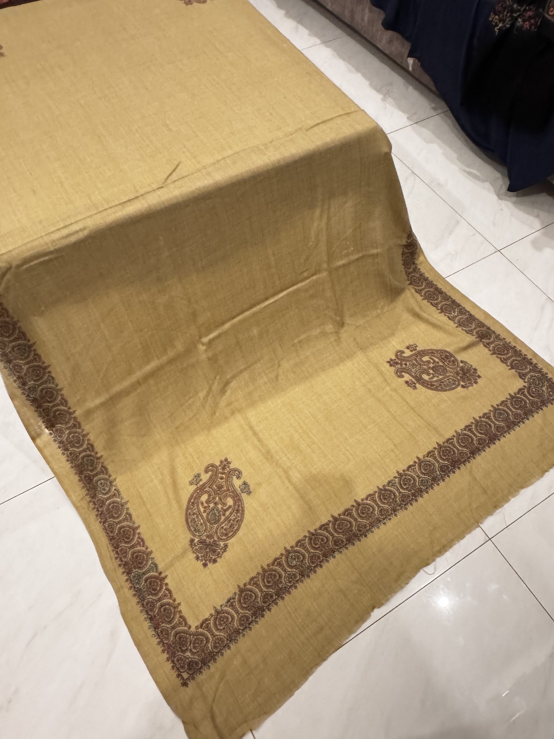 Hoorain – Dark Beige Pashmina Shawl with Classic Border Embroidery (2.5 Yards) - Image 3
