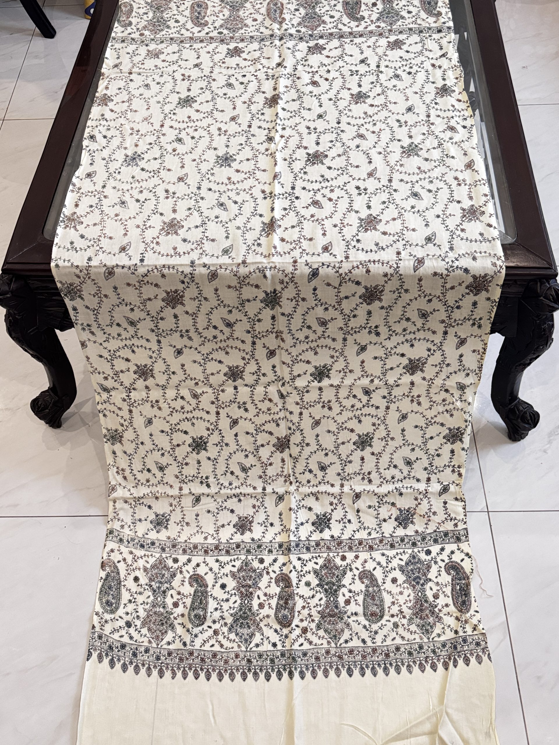 Noorain – Full Embroidered Off White Pashmina Stole (28x80 inches)