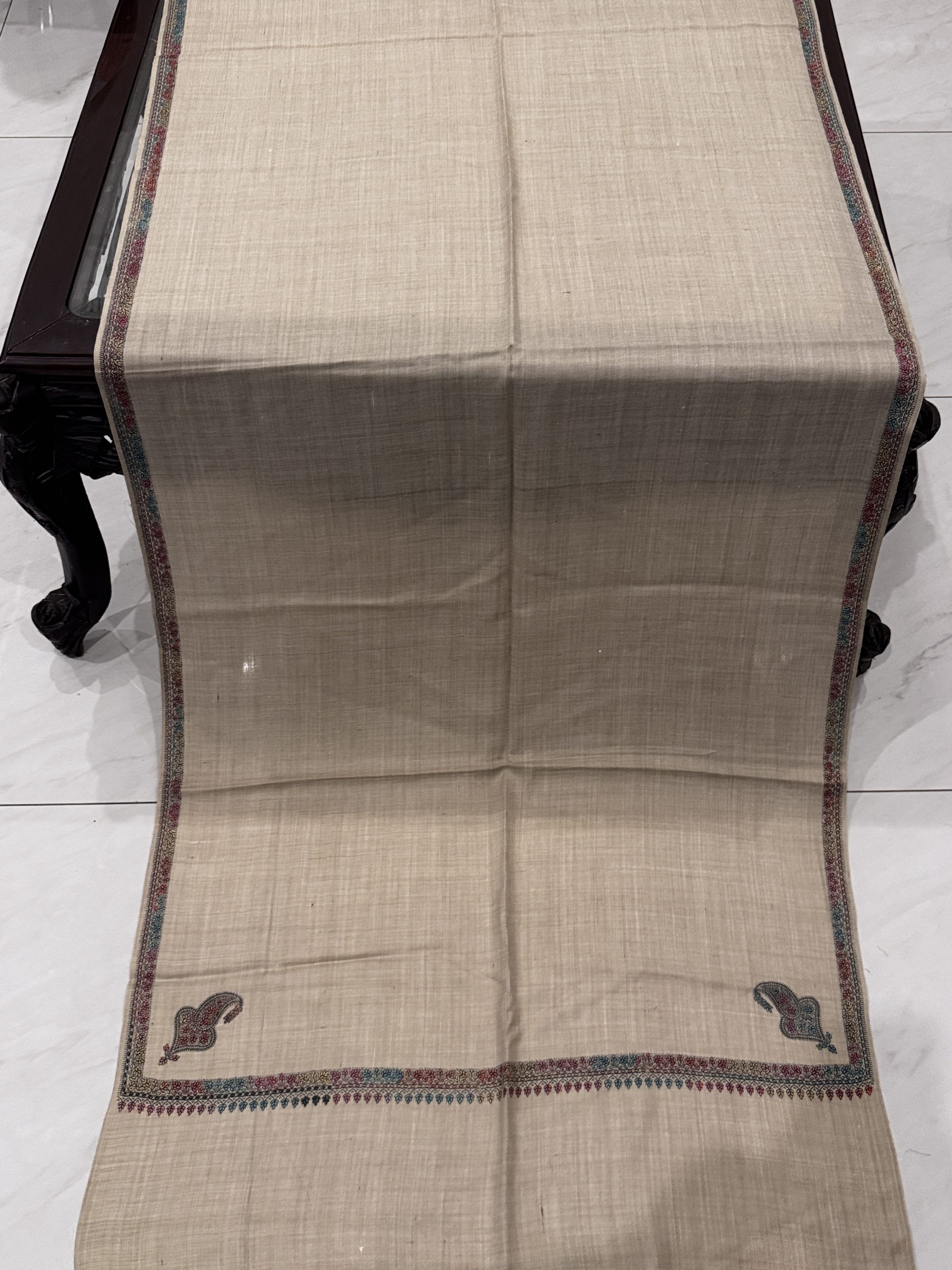 Rukhsar – Light Beige Pashmina Stole with Kingri Border Embroidery (28x80 inches) - Image 2