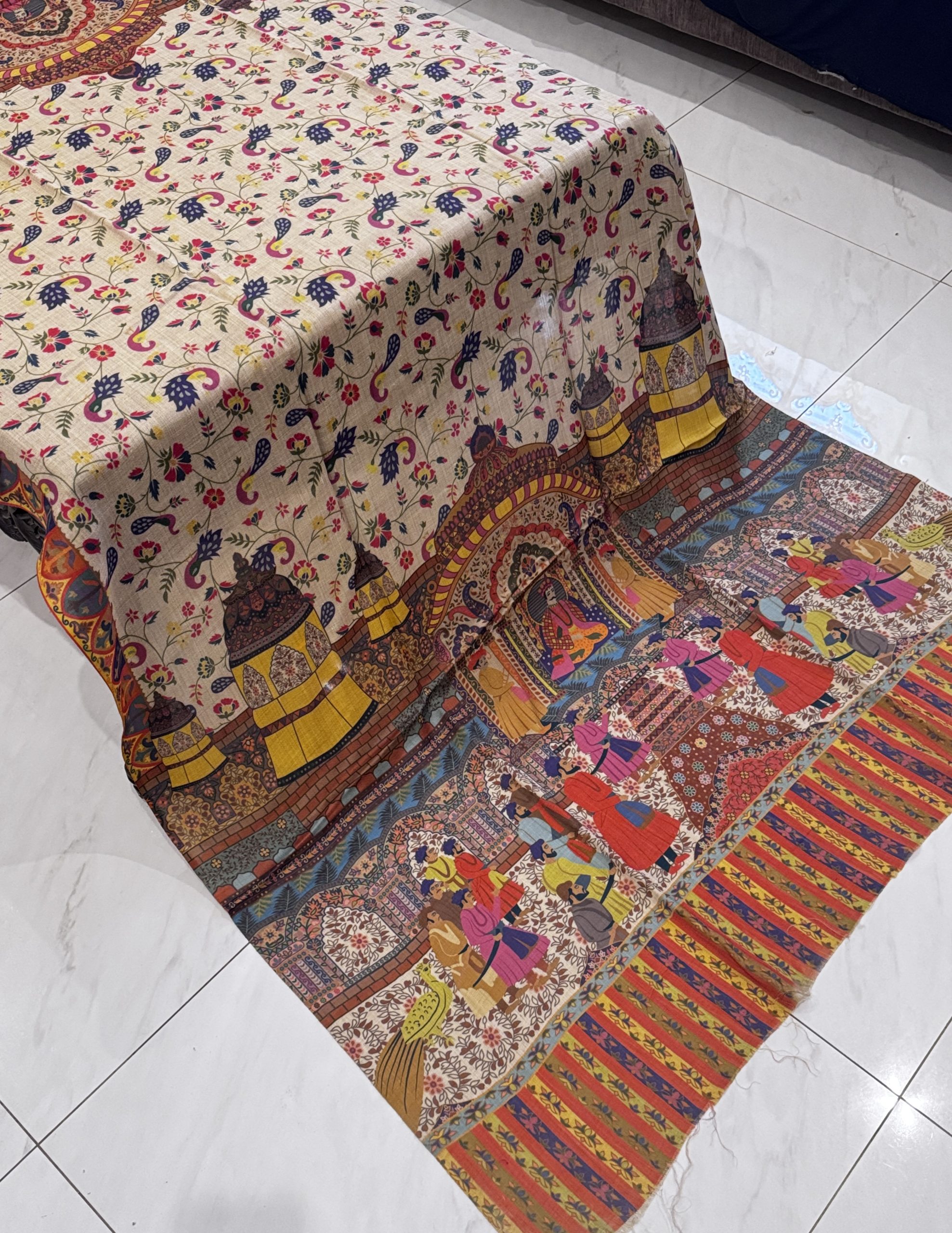 Shehnai – Greyish Beige Printed Pashmina Shawl with Mughal Courtyard & Peacock Motifs (2.5 Yards) - Image 3