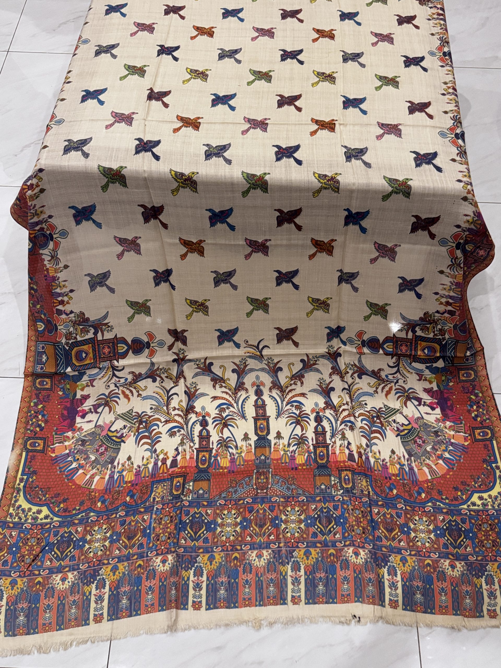 Gulshan – Light Beige Printed Pashmina Shawl with Mughal Baraat Border & Bird Motifs (2.5 Yards) - Image 2