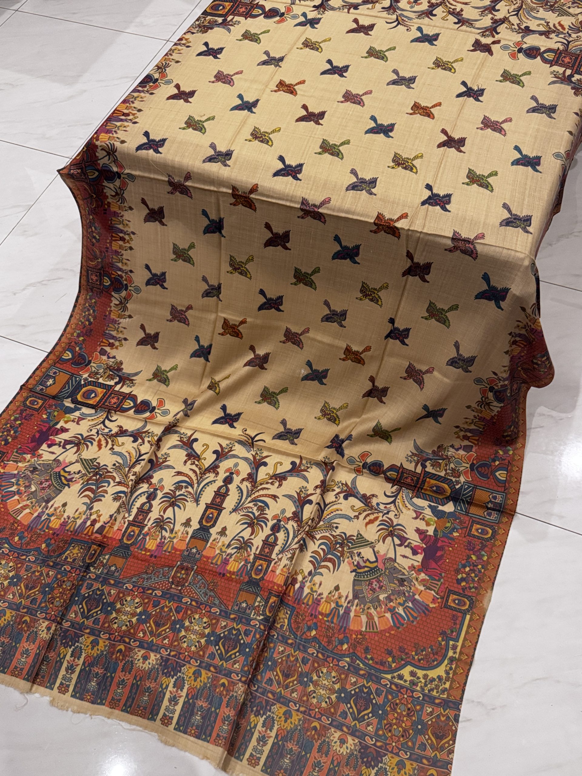 Parinda – Warm Beige Printed Pashmina Shawl with Mughal Baraat Border & Bird Motifs (2.5 Yards) - Image 3