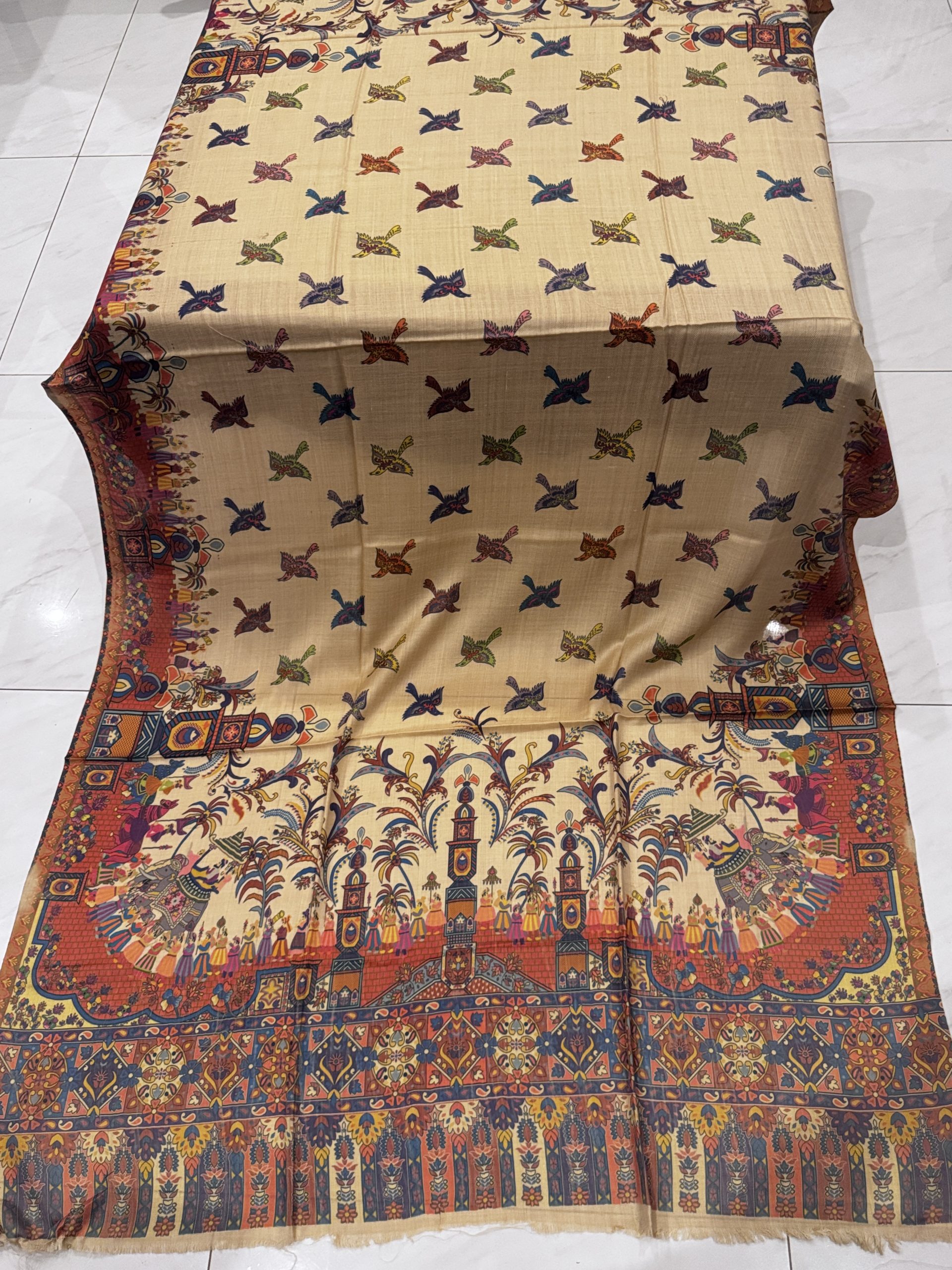 Parinda – Warm Beige Printed Pashmina Shawl with Mughal Baraat Border & Bird Motifs (2.5 Yards) - Image 2
