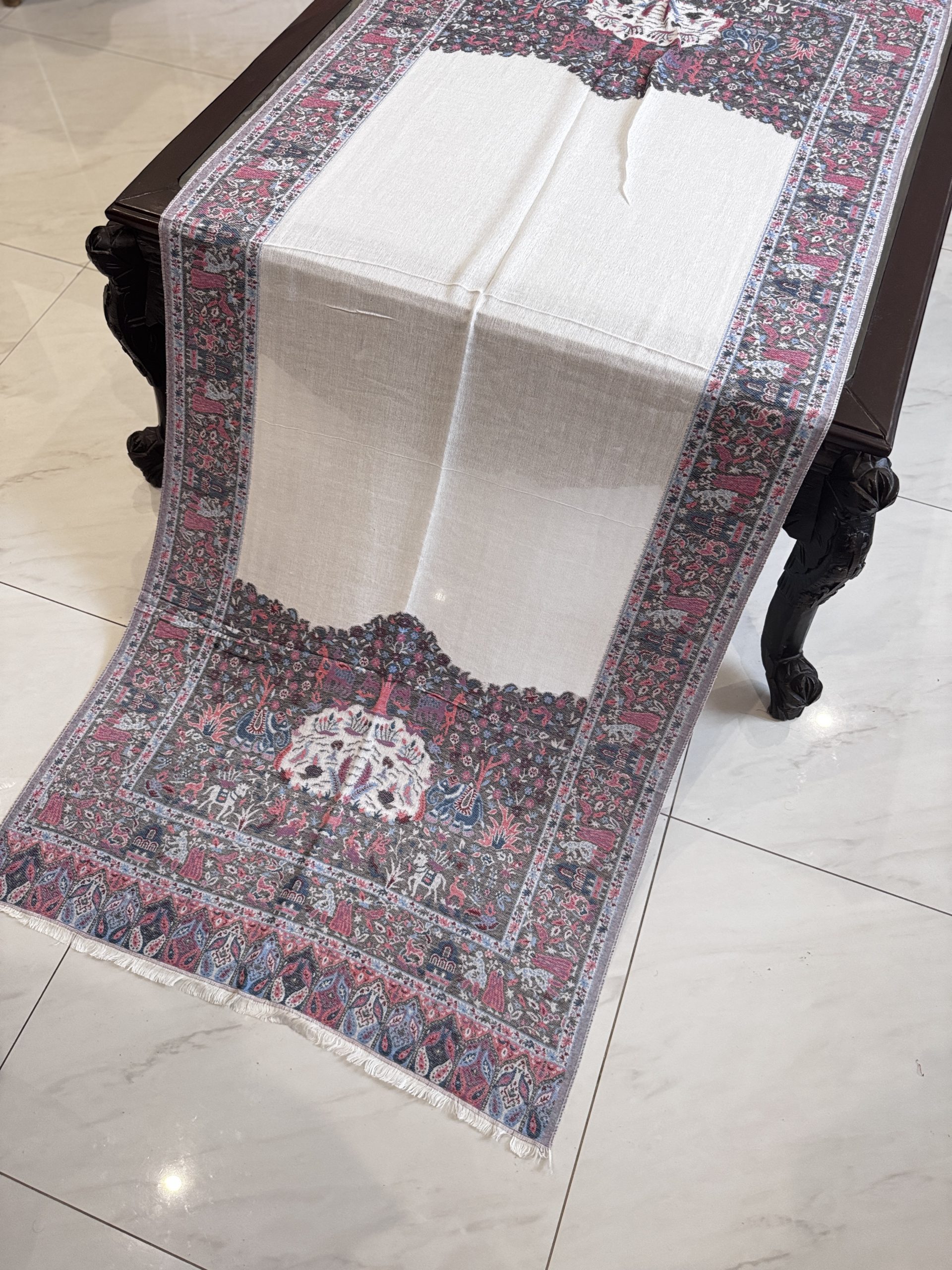 Hasti – White Kani Cashmere Stole with Elephant Border Design (28x70 inches)