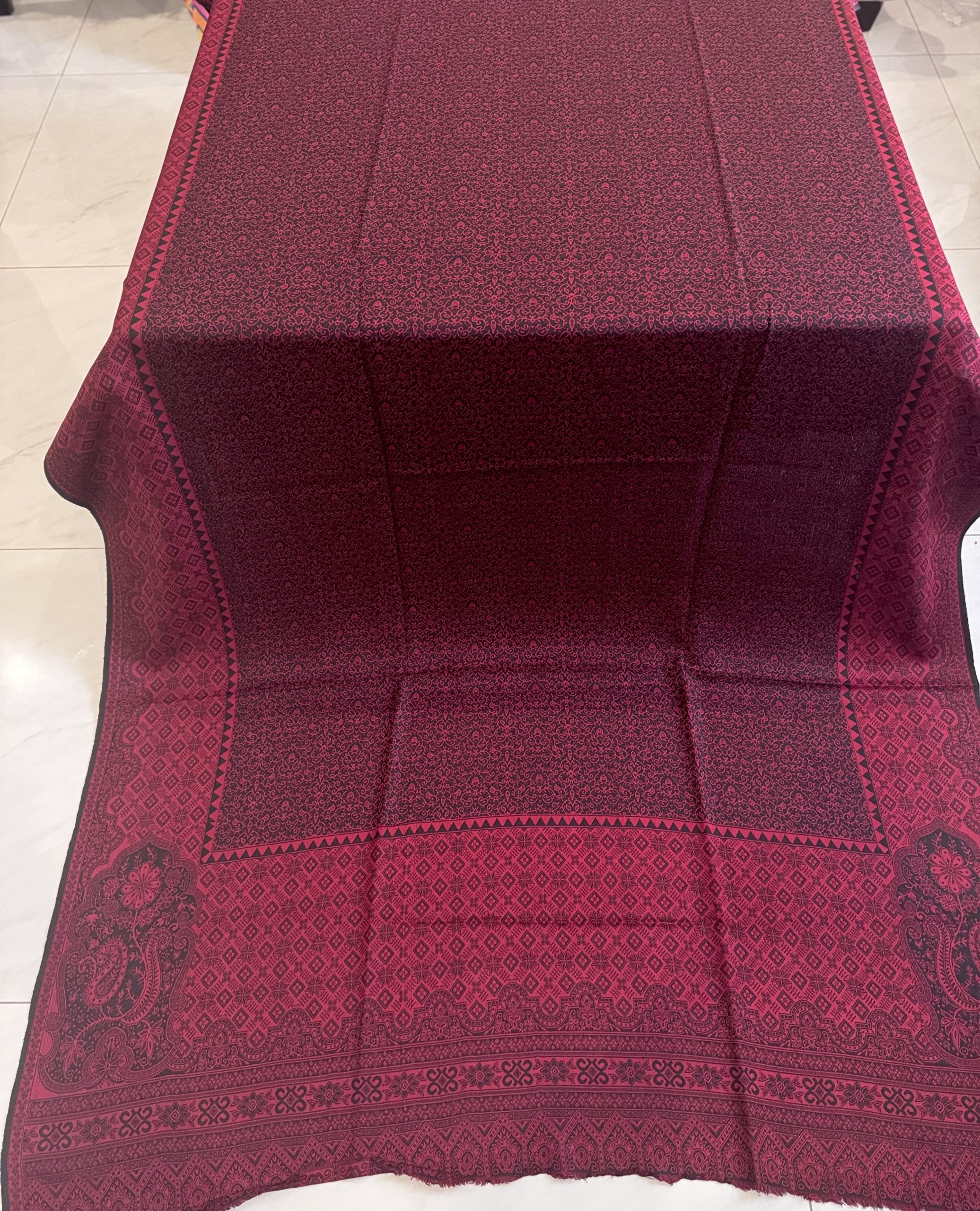Kani Reversible Pashmina Shawl — Black & Red Colour