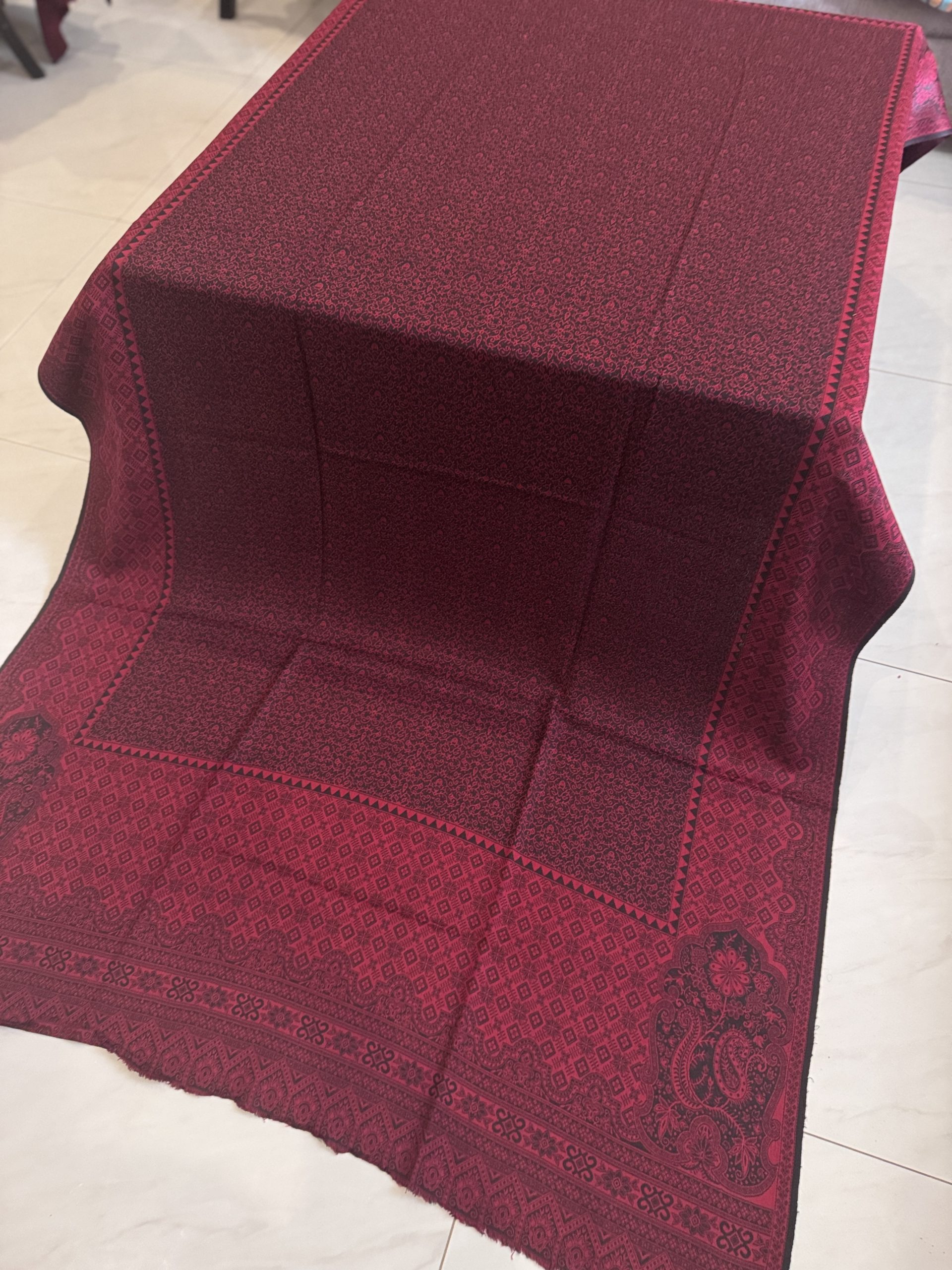Kani Reversible Pashmina Shawl — Black & Red Colour - Image 2