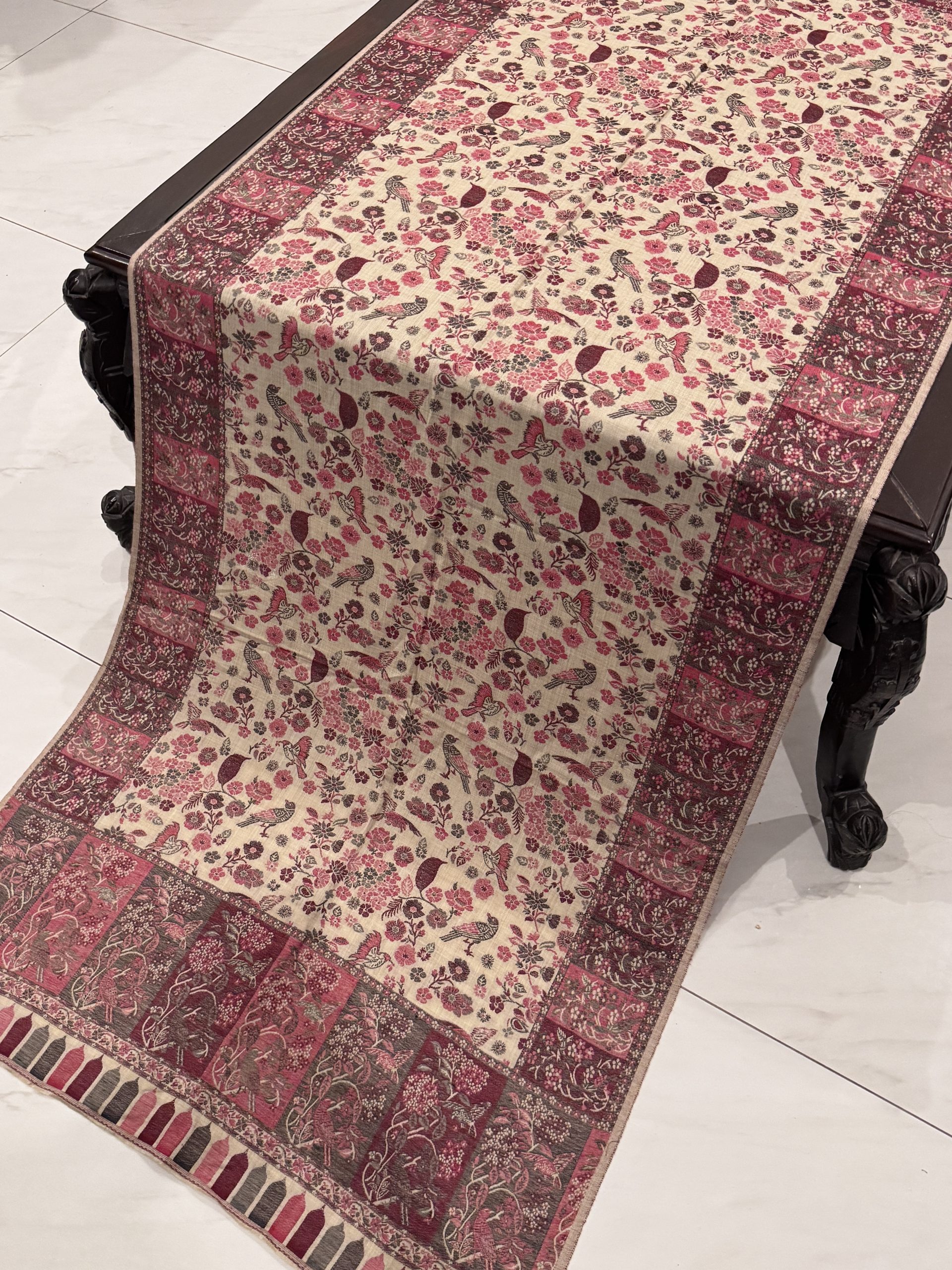 Beige Kani Pashmina Stole with Floral & Bird Motif Weave (28×70 inches) - Image 2