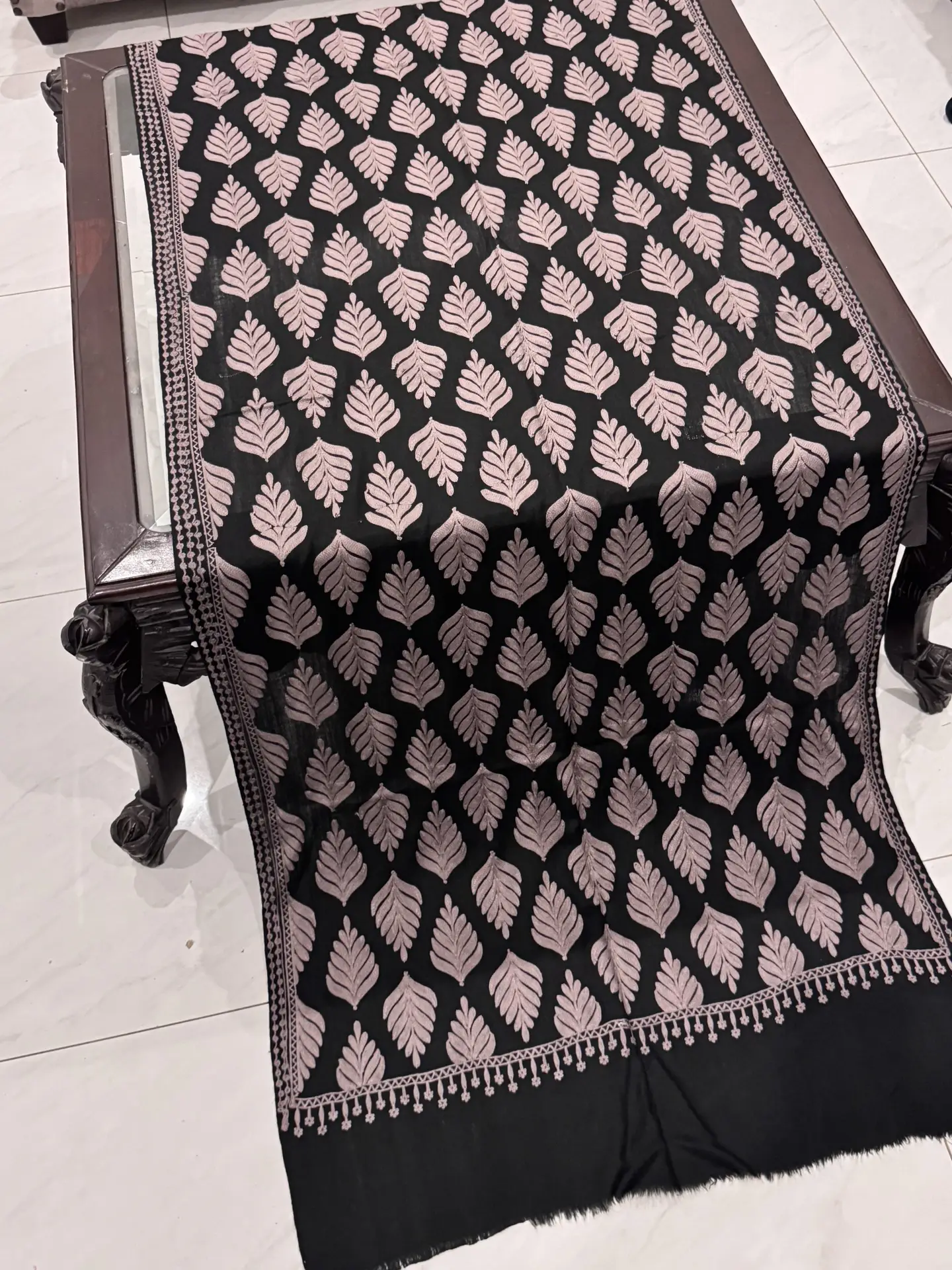 Black Pashmina Stole with Leaf Motif Embroidery (28×80 inches) - Image 3
