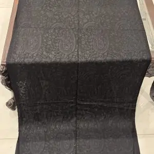 Black Pashmina Stole with Tone-on-Tone Paisley Embroidery (28×80 inches)